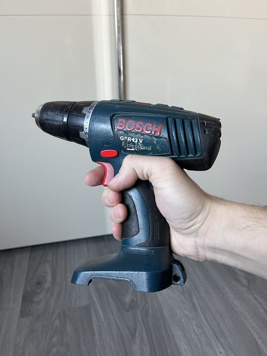 Шуруповерт без комплекту Bosch GSR 12 V