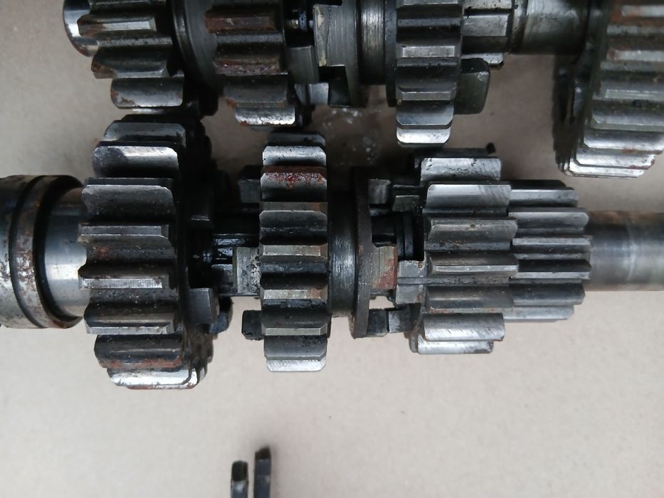 Кпп-коробка передач Юпітер 5- гарний  стан.