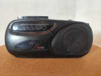 Rádio a pilhas e a 230V