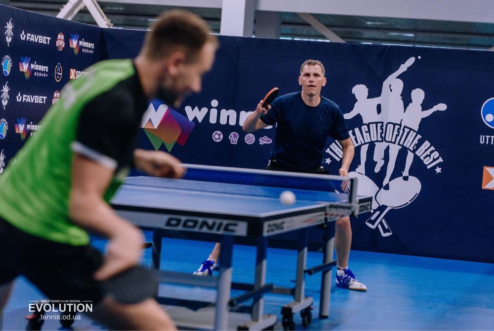 Тренер спарринг-партнер по настольному теннису в городе Киеве