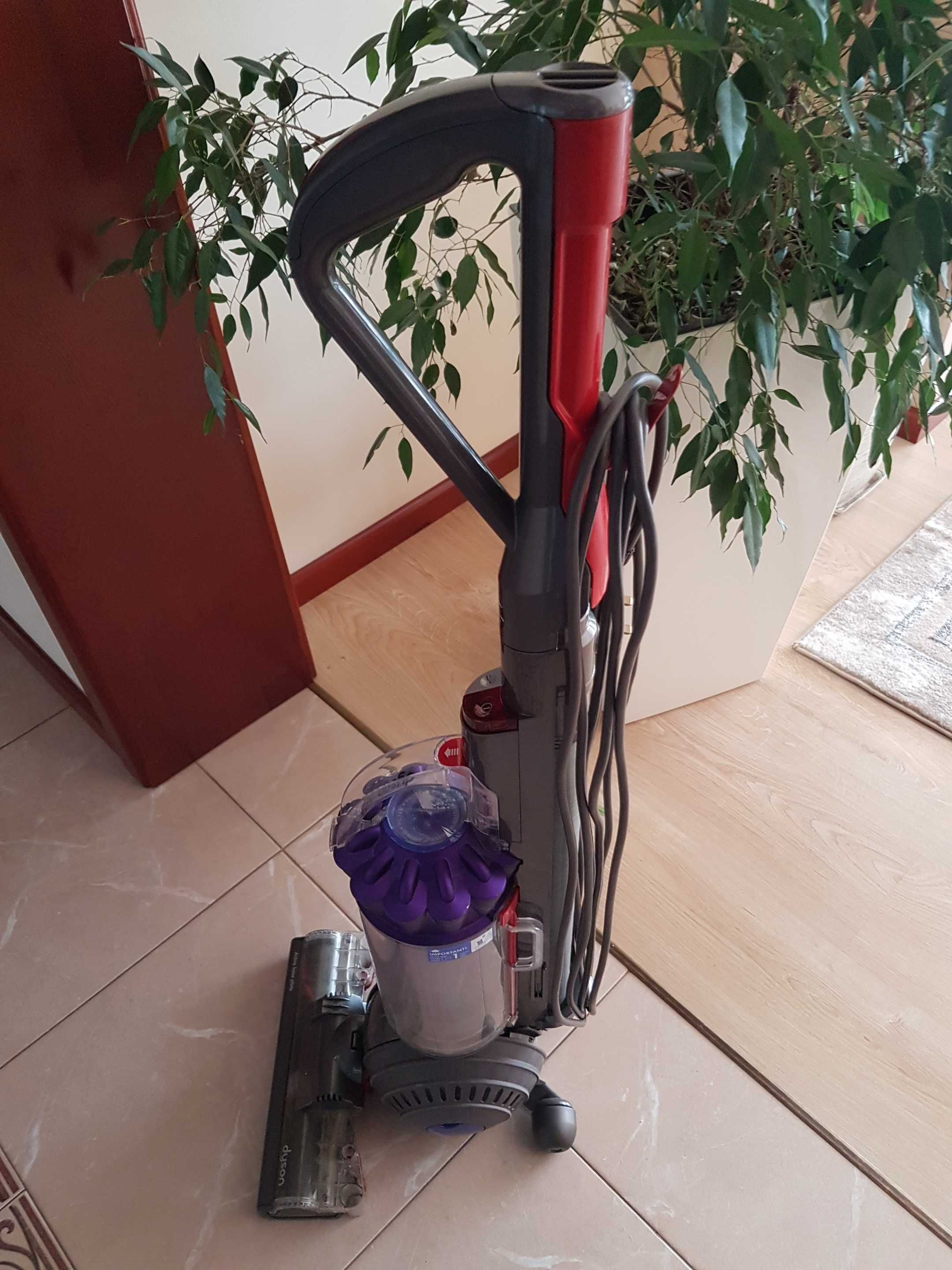 Odkurzacz Dyson DC40 -Bardzo ładny turbo szczotka