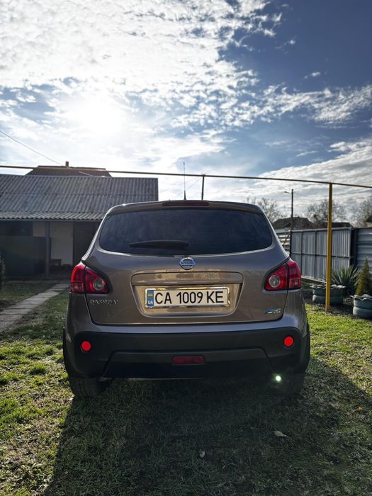 Продам Nissan Qashqai