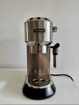 De'Longhi Dedica Style Ekspres do Kawy, Srebrny, 1350W 220V