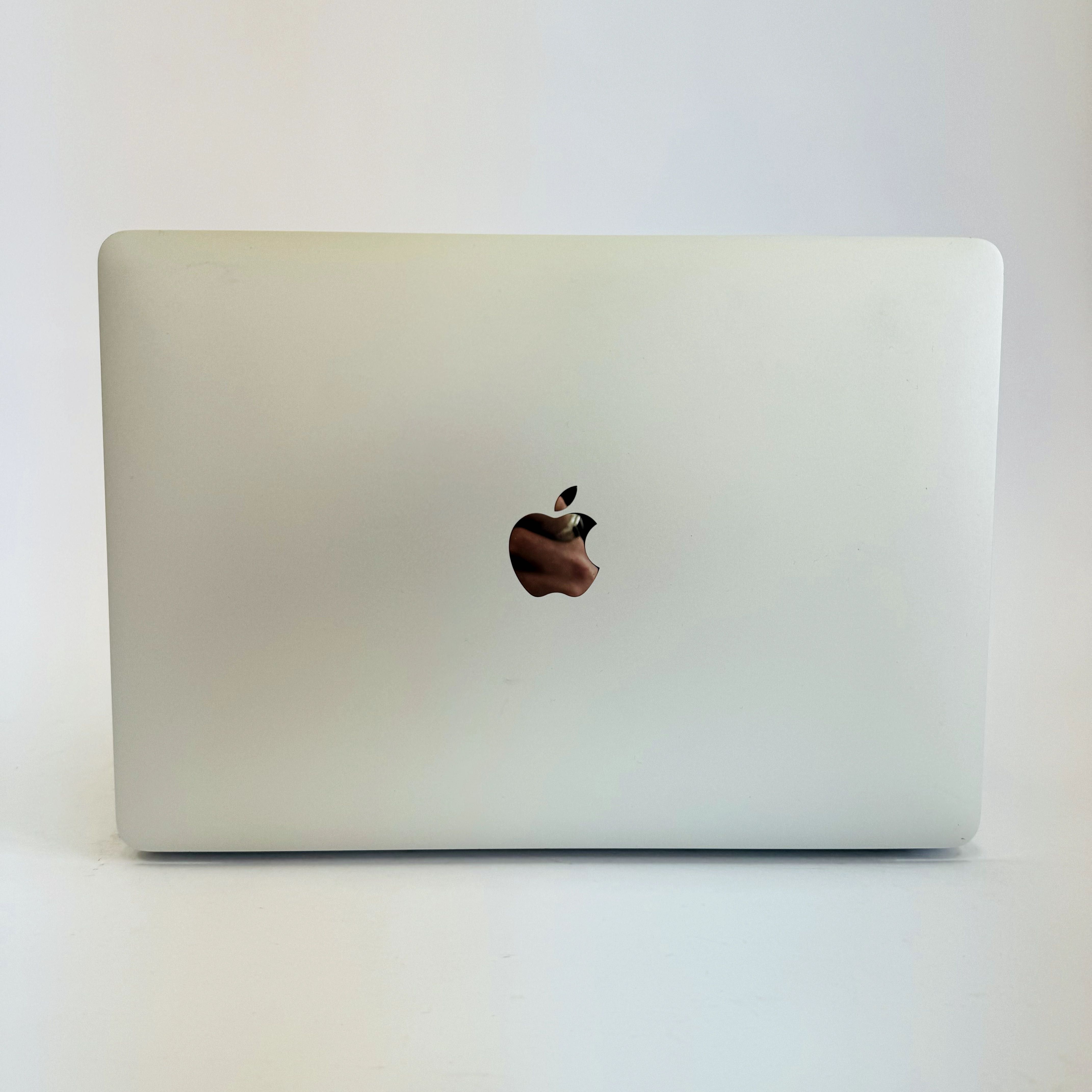 MacBook Air 13' 2019 i5 8/256 Silver