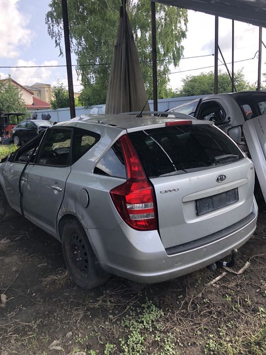 KIA Ceed 2.0crdi по запчастинах 2008 рік