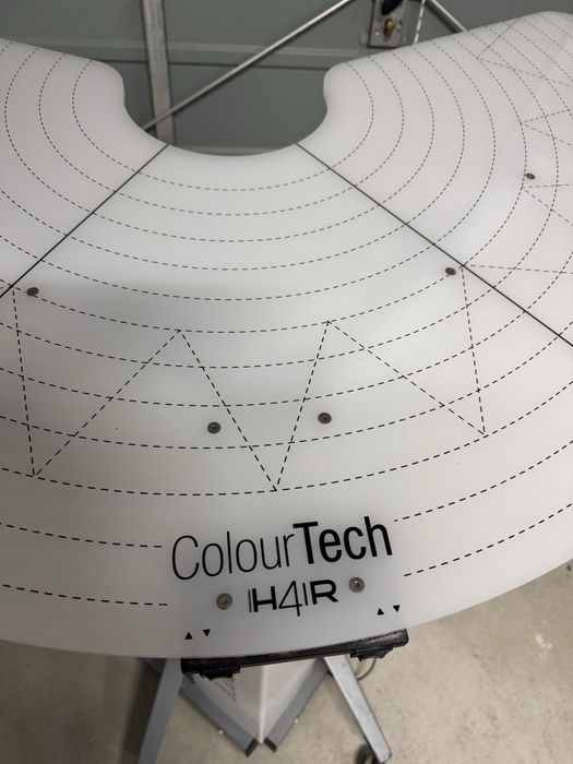 Stół do koloryzacji włosów ColourTECH