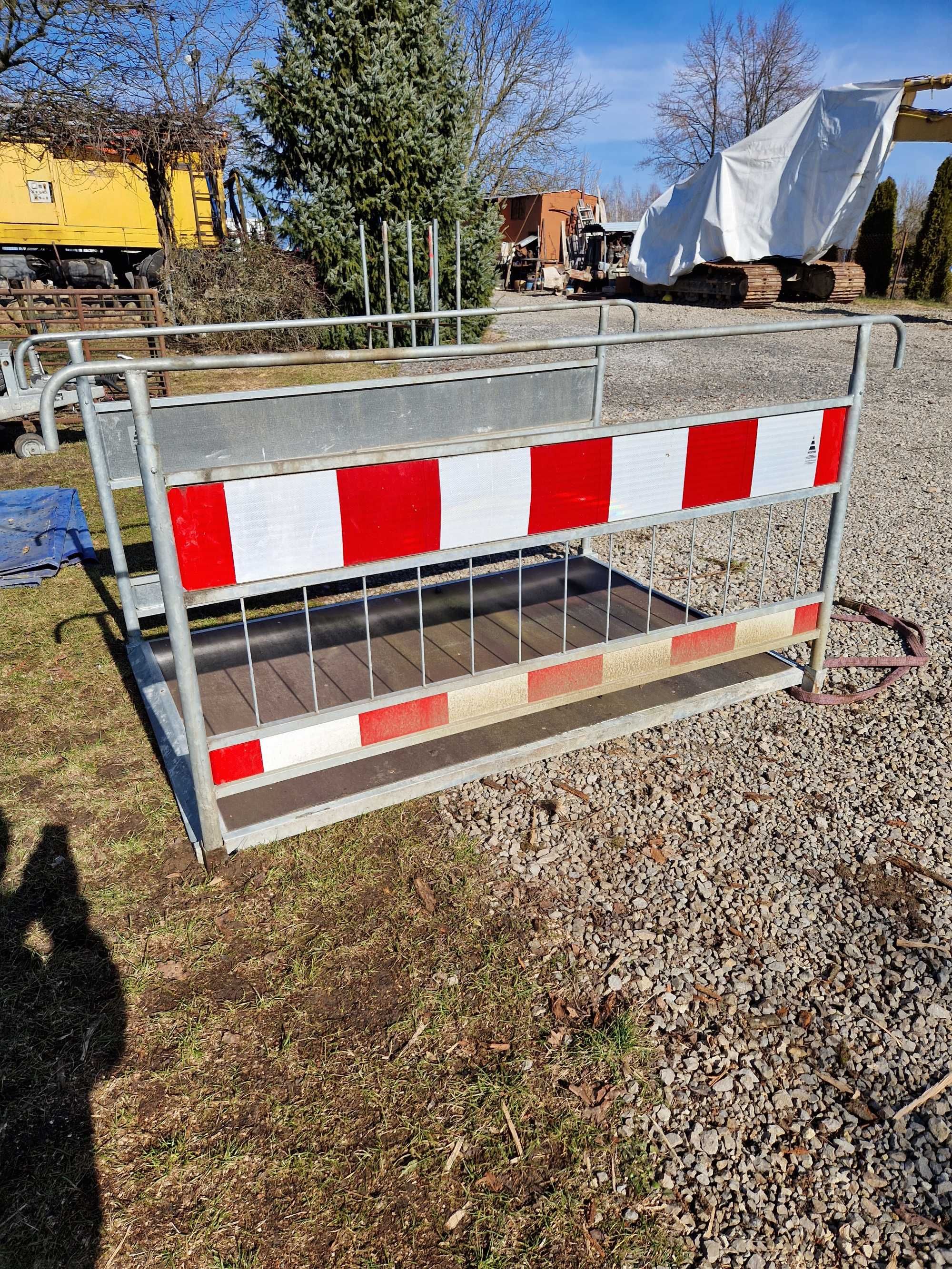 Kładka na wykop.