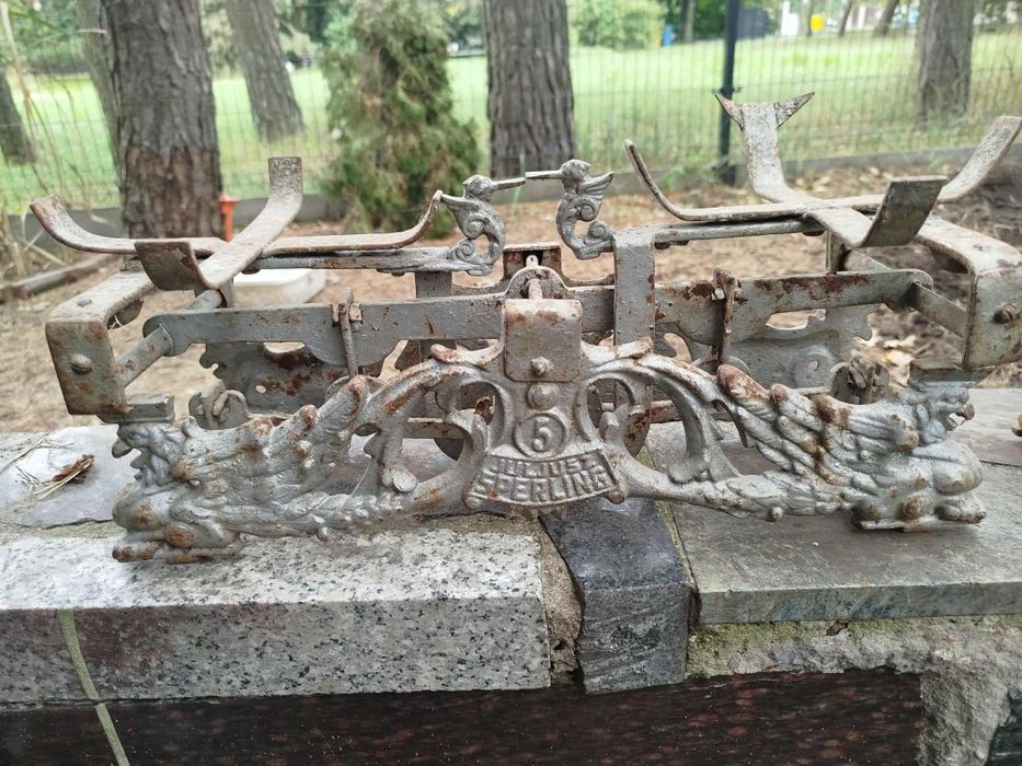 Wagę szalkową sprzedam