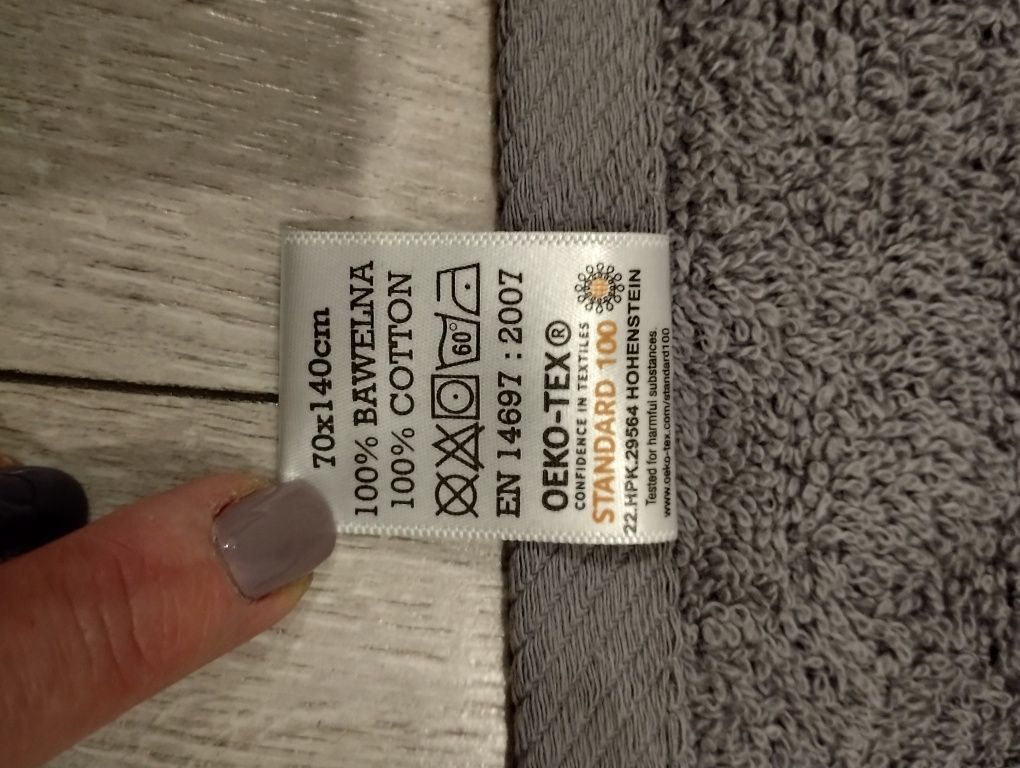 Ręcznik z haftem komputerowym
