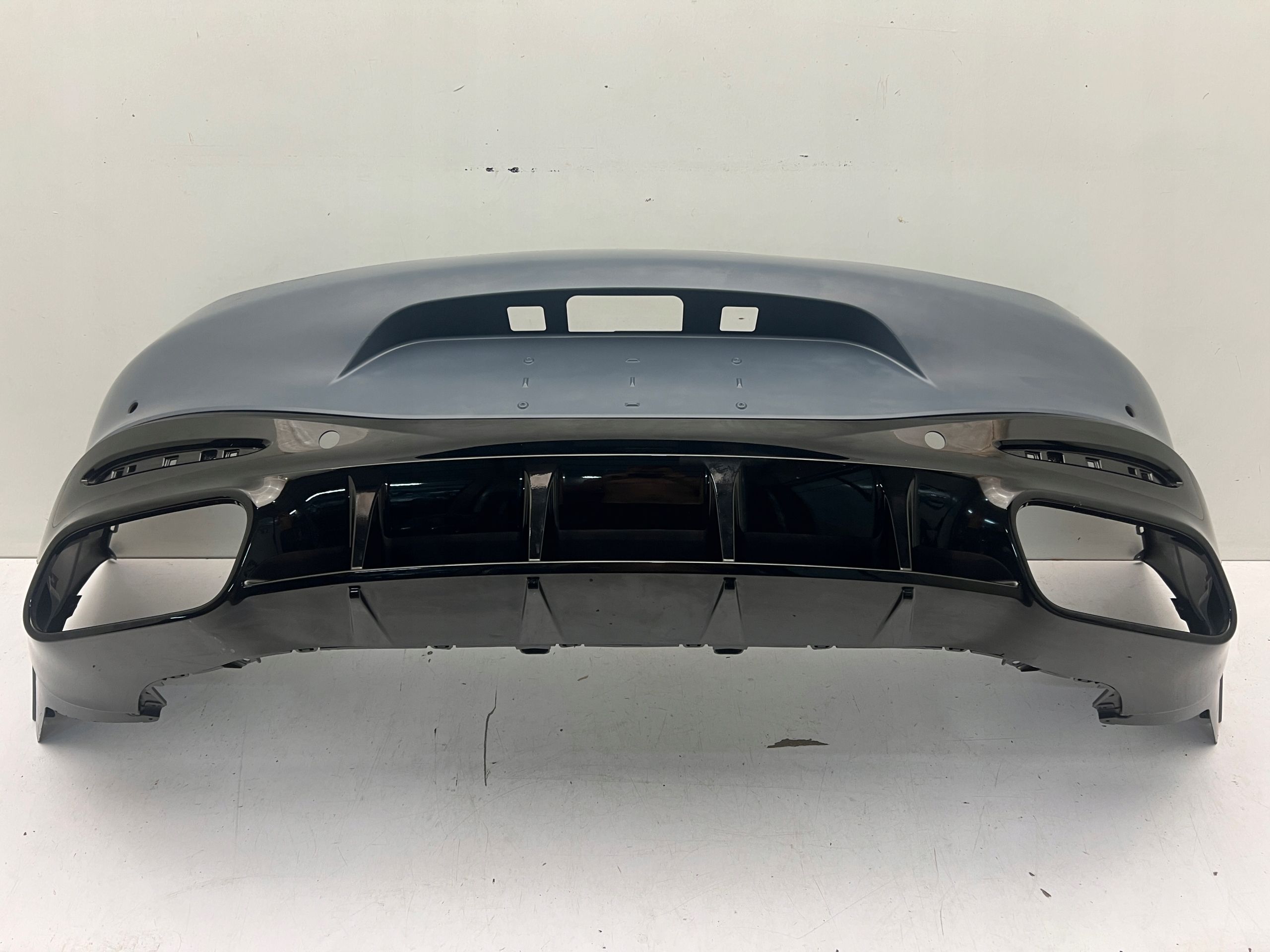 Mercedes Amg GT Coupe C192 Zderzak tył Pdc oryginał Oem N 23