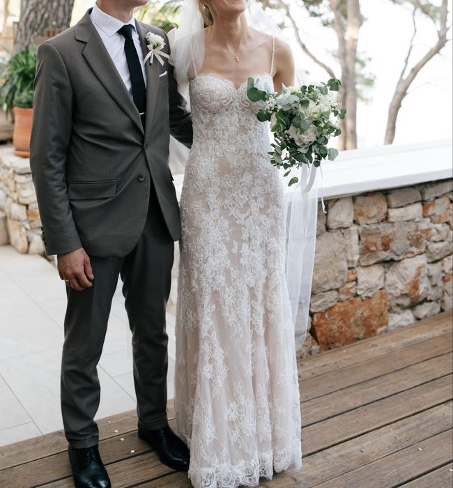 Suknia ślubna z welonem – Avenue 22 Katowice, rozmiar 36