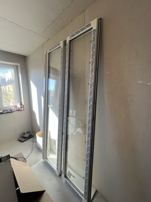 Okno balkonowe dwuskrzydlowe 1200/2400