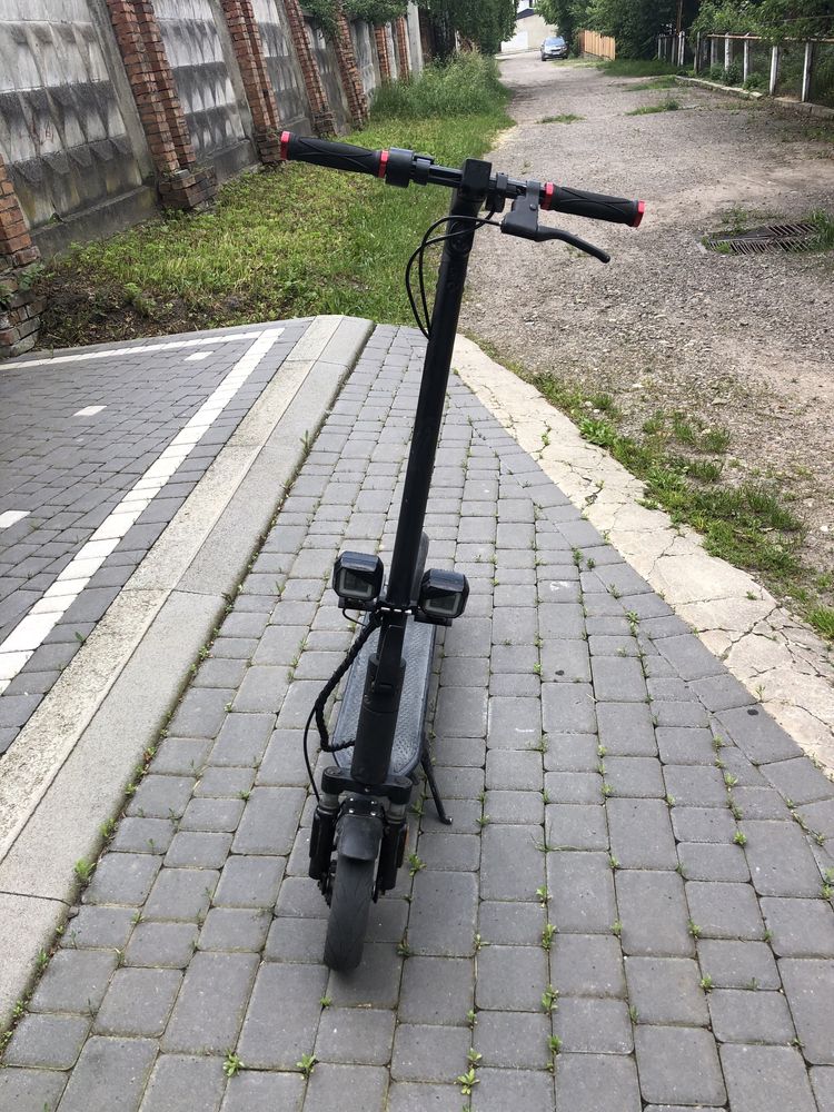 Срочно продам електро самокат kugo g 30 max