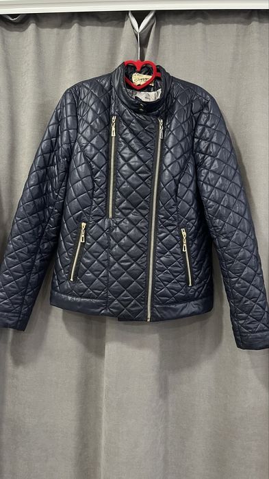 продам непогану курточку