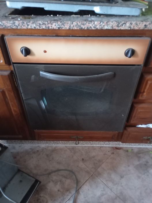 Vendo este forno nuca foi usados tarbanha muito bem
