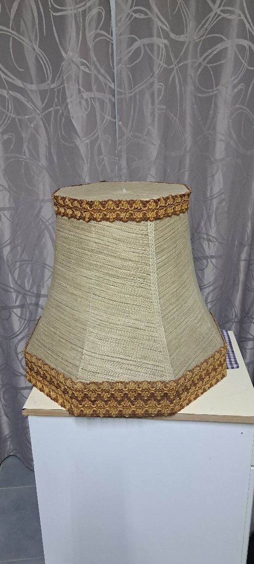 Abażur do lampy stojącej