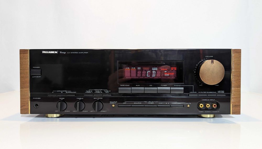 Лімітований підсилювач Palladium Prestige V7000,має 150 Вт\кан\4-16 Ом