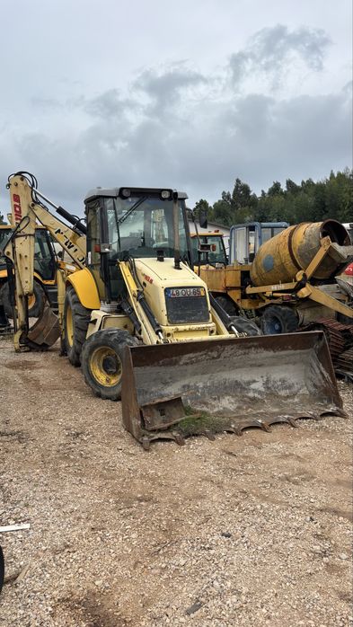 Retroescavadora New Holland LB110B 2007