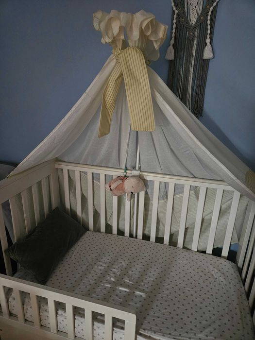 Baldachim do łóżeczka