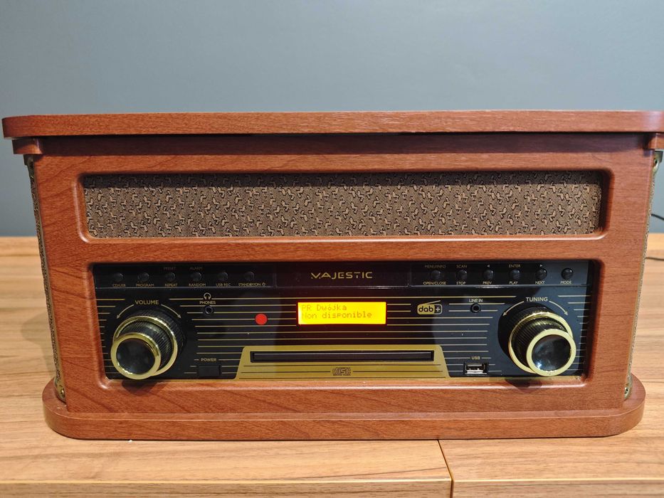 Radio Majestic TT 47Dab
