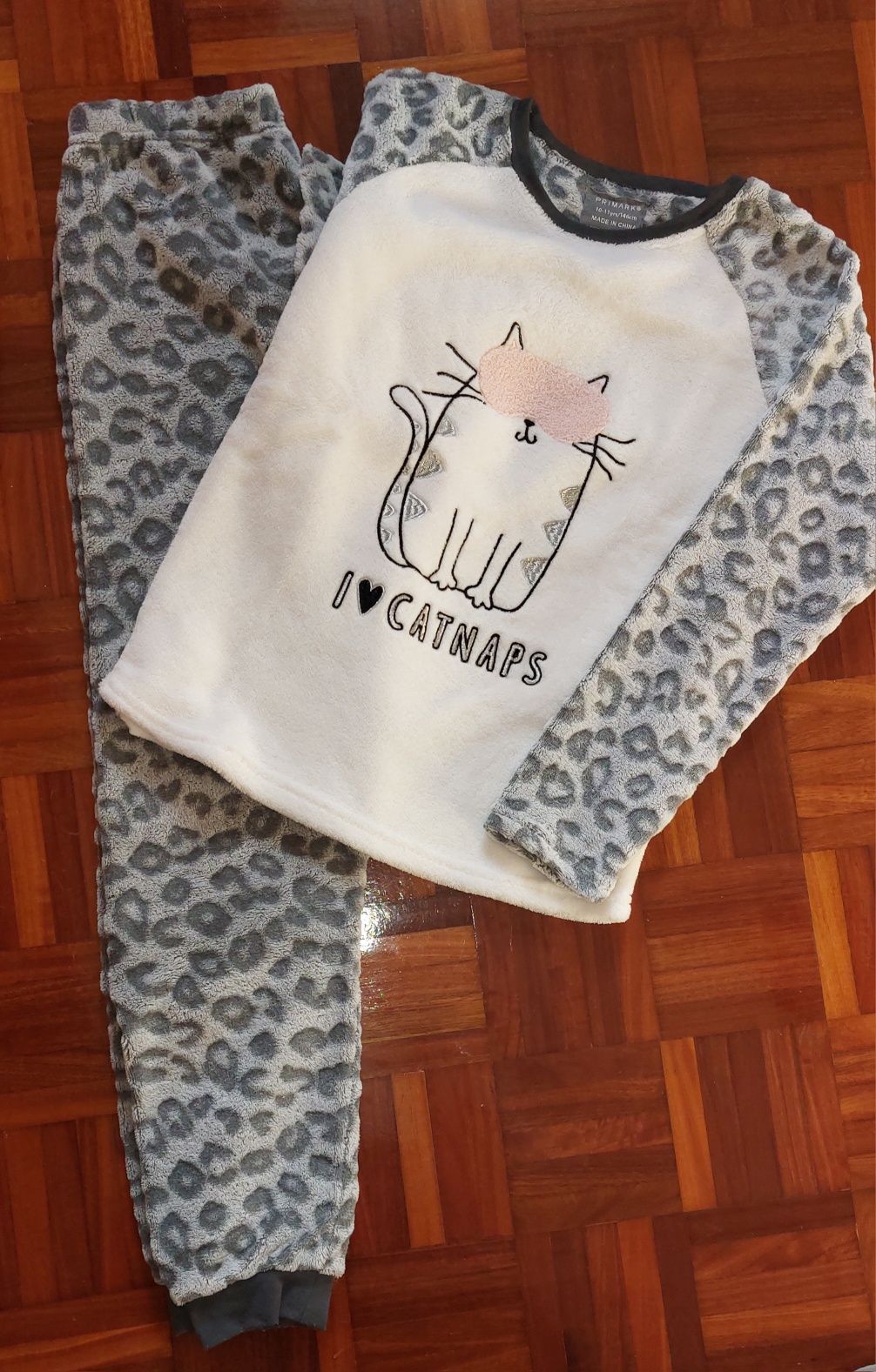 Pijama polar - 10/ 11 anos