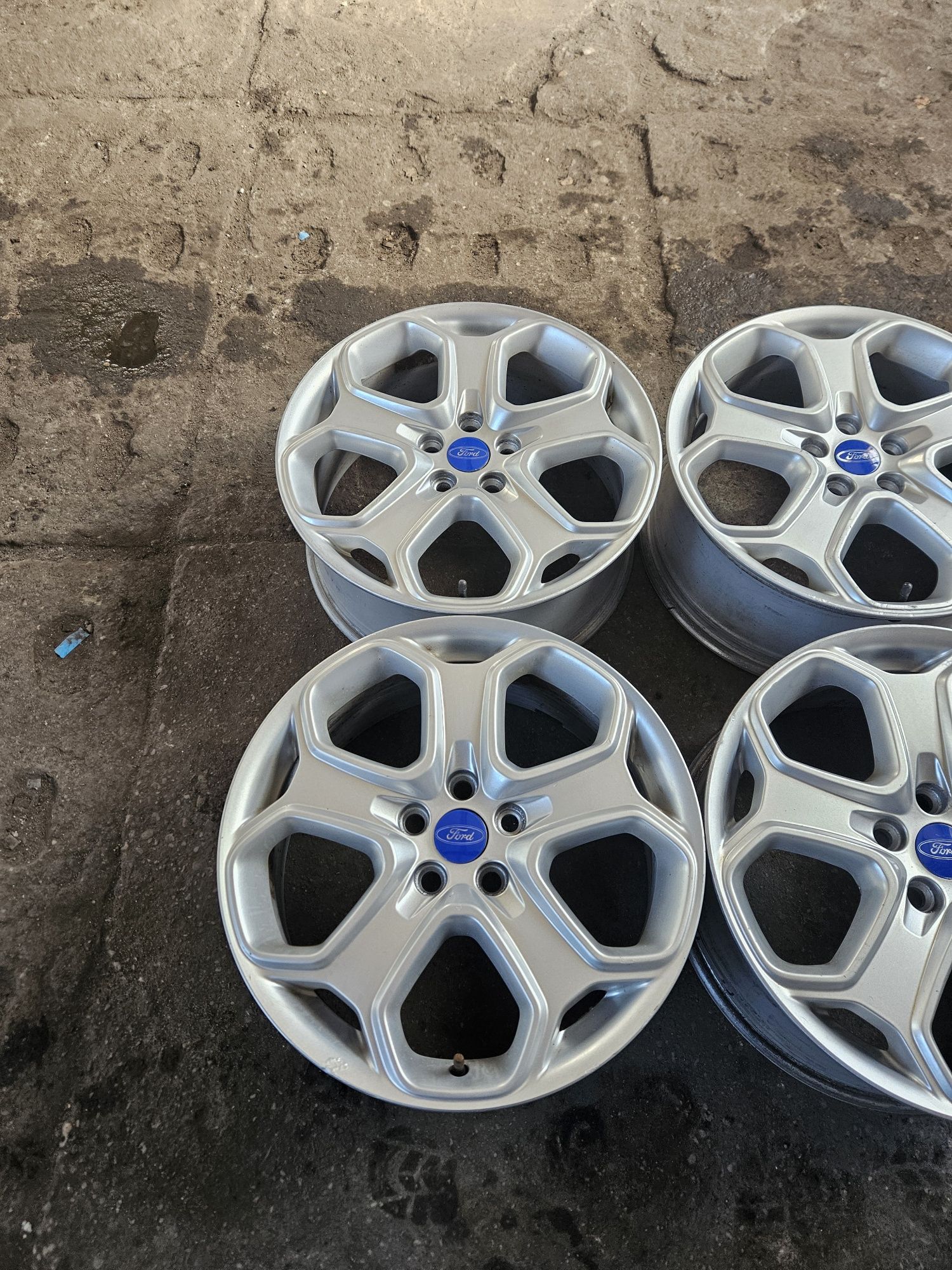 Alufelgi 18" Ford Focus Mondeo C-Max S-Max Kuga Puma