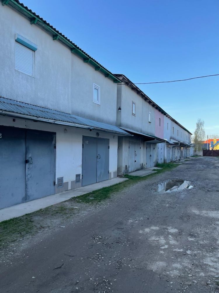 Гараж в ГБК 26 по вулиці Ленкавського в м.Івано-Франківську
