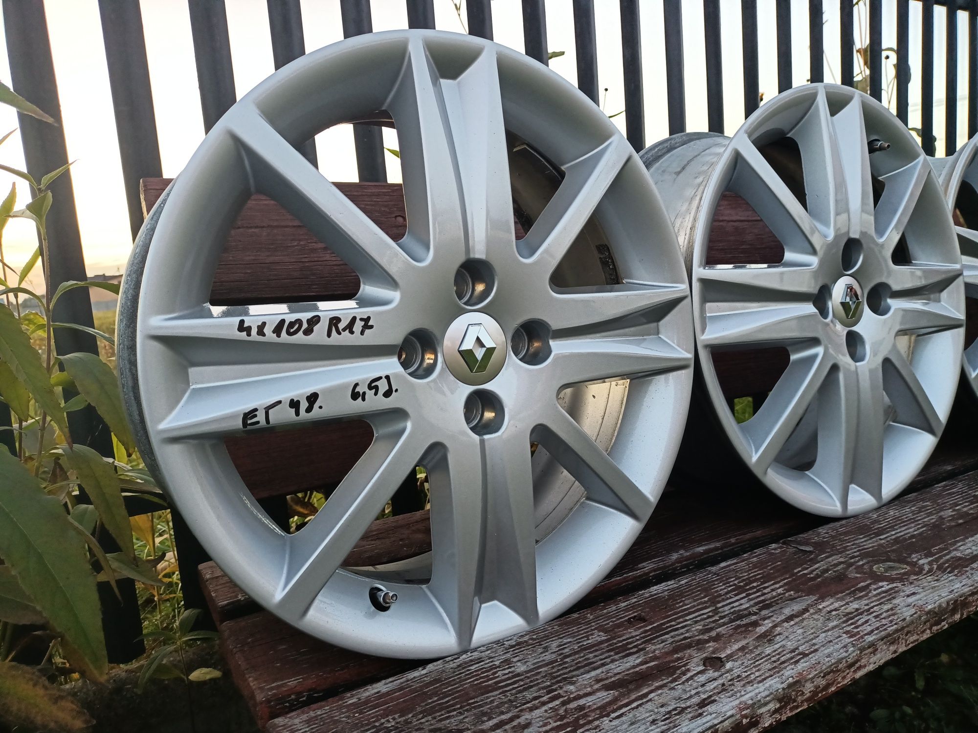 Felgi 4x100 R17 Renault