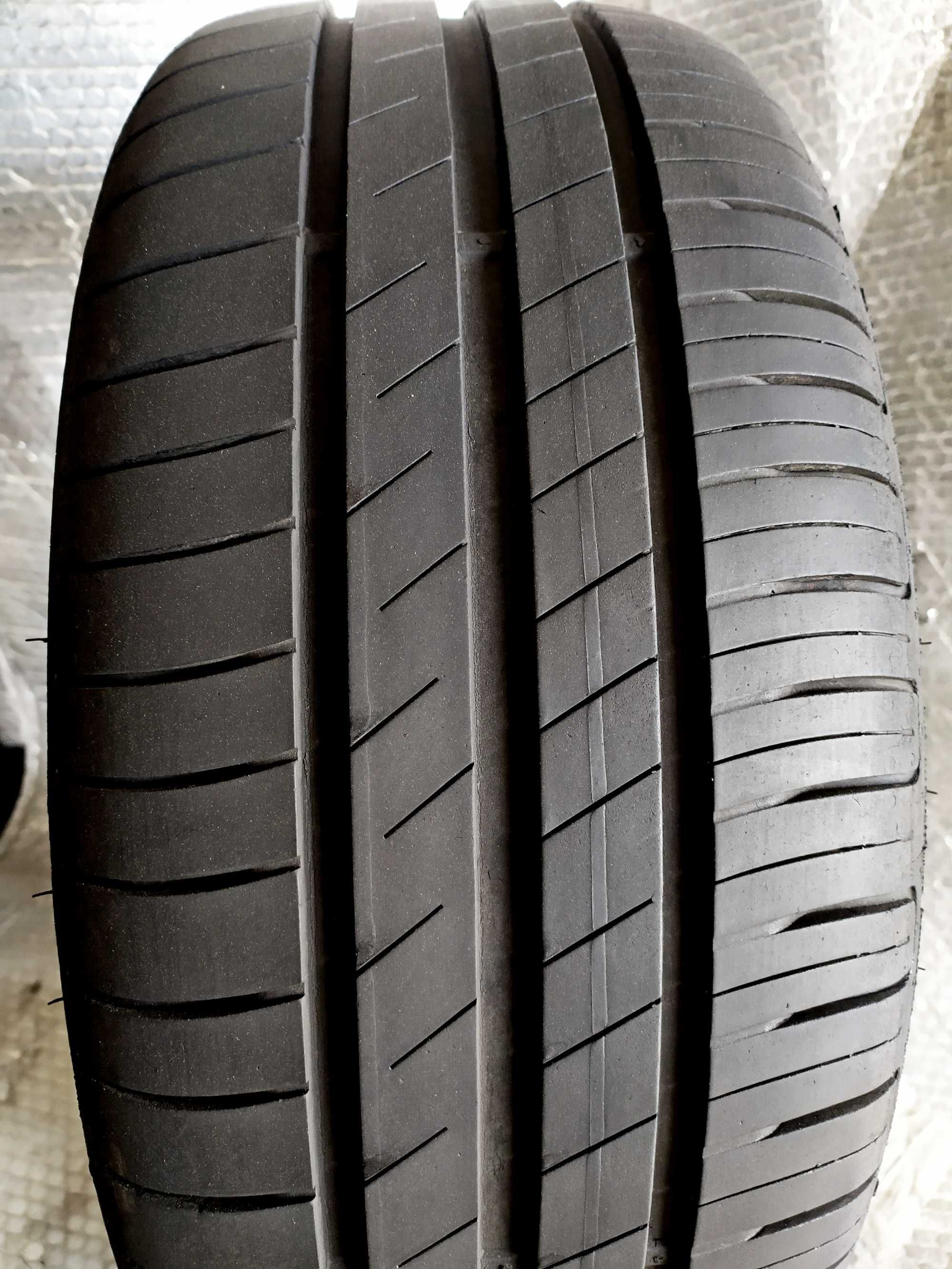 Шини 195.50.15 пара Goodyear