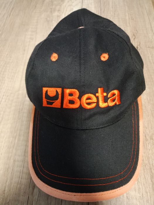 Czapka męska z daszkiem