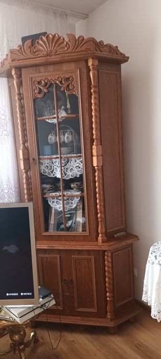 Piękny zestaw mebli do salonu