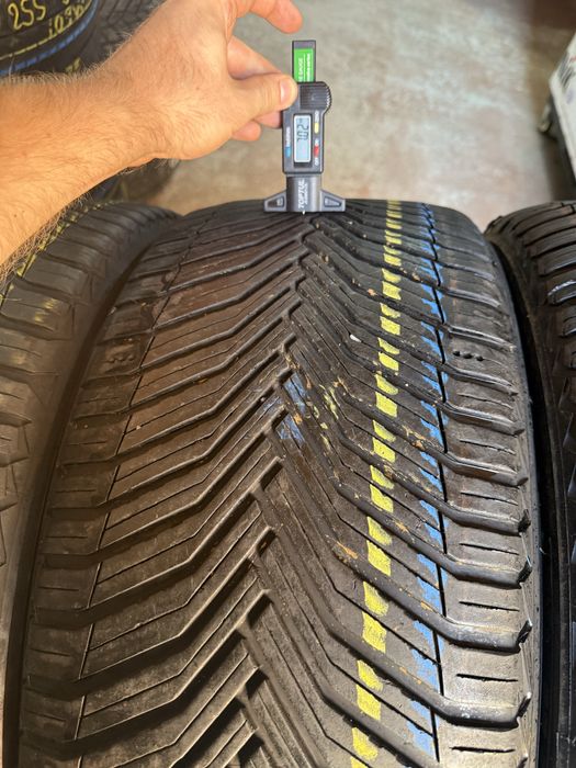 Шины БУ 255 40 R 20 Michelin Cross climate 2 резина всесезонная
