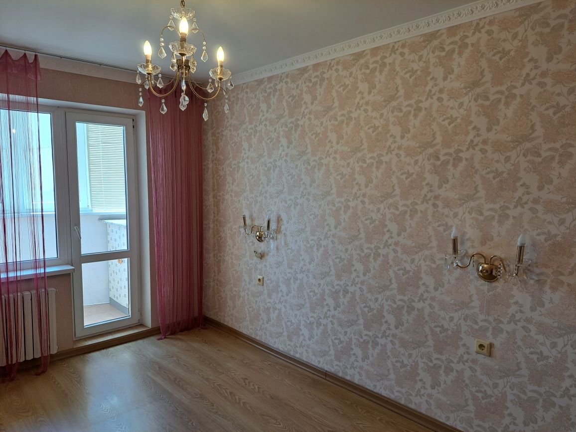 Продам 3 - комнатную квартиру на Таирова
