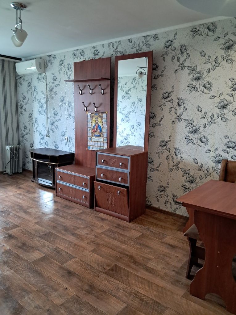 Продам комнату общежитие с балконом Пески, Южный