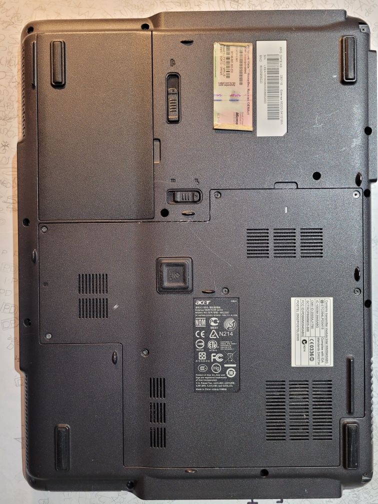 Ноутбук acer extensa 5620g з апгрейдом t9300 4gb DDR2