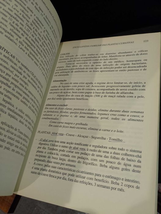 Enciclopédia Familiar das Plantas Curativas - Eric Meyer