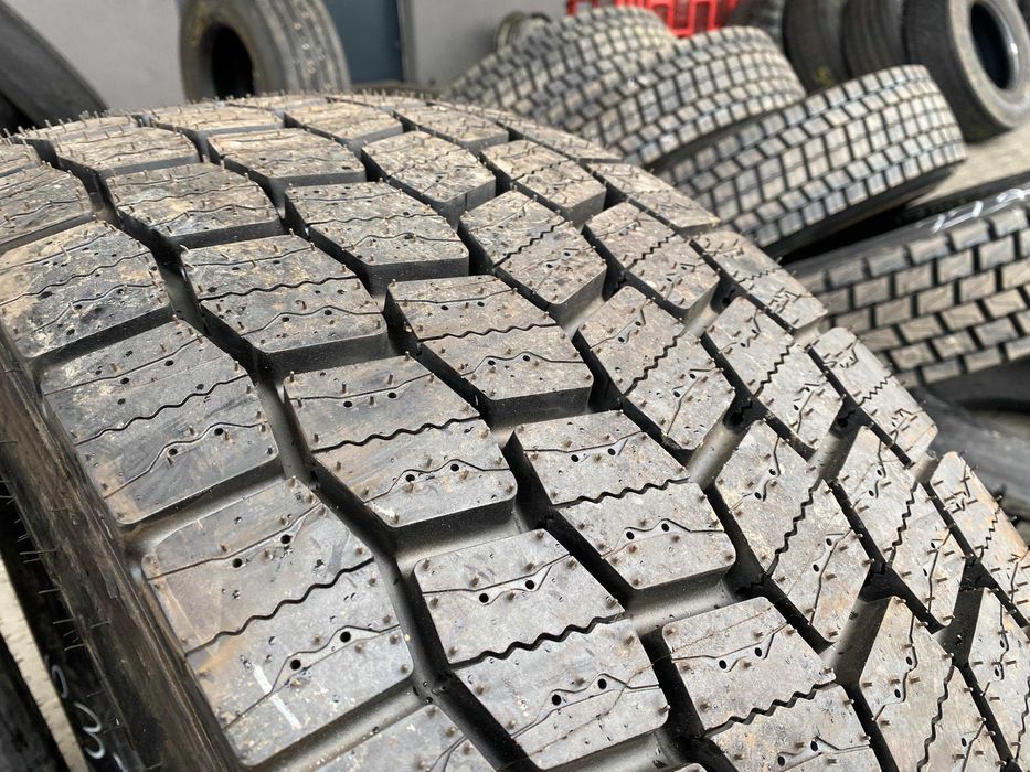 315/70R22.5 Opony PNEU LAURENT PLDE MW 3D Napędowe 100% BIEŻNIKA