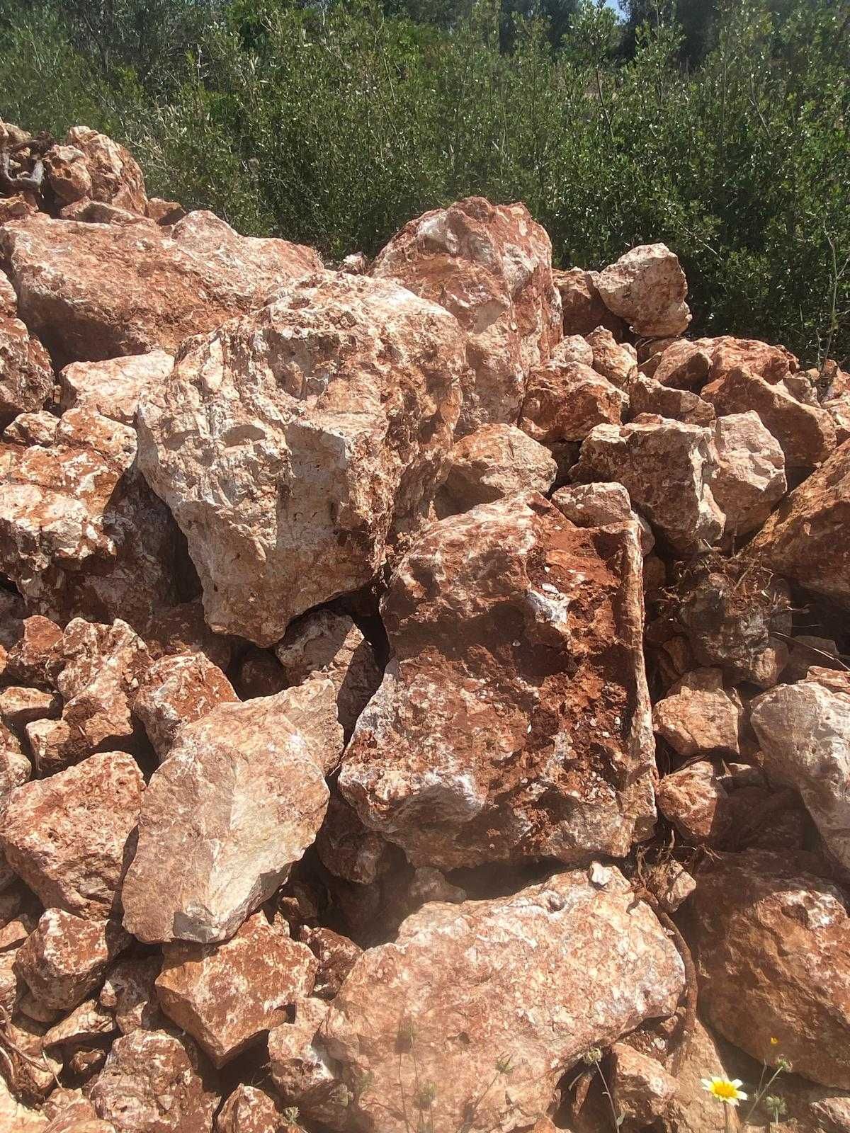 Pedra para muros e decoração jardim - Paderne