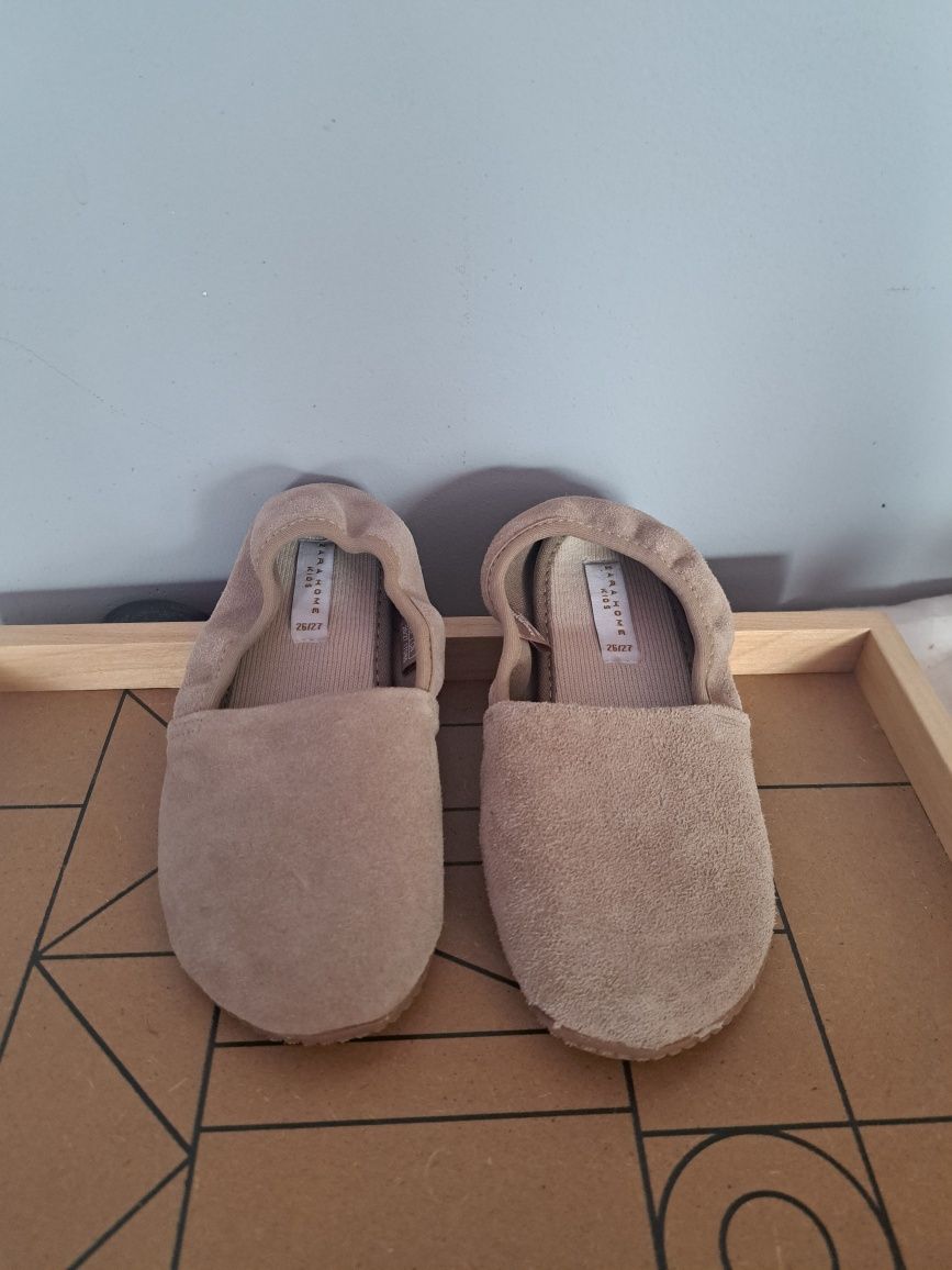 Kapcie Zara 26/27 rozmiar