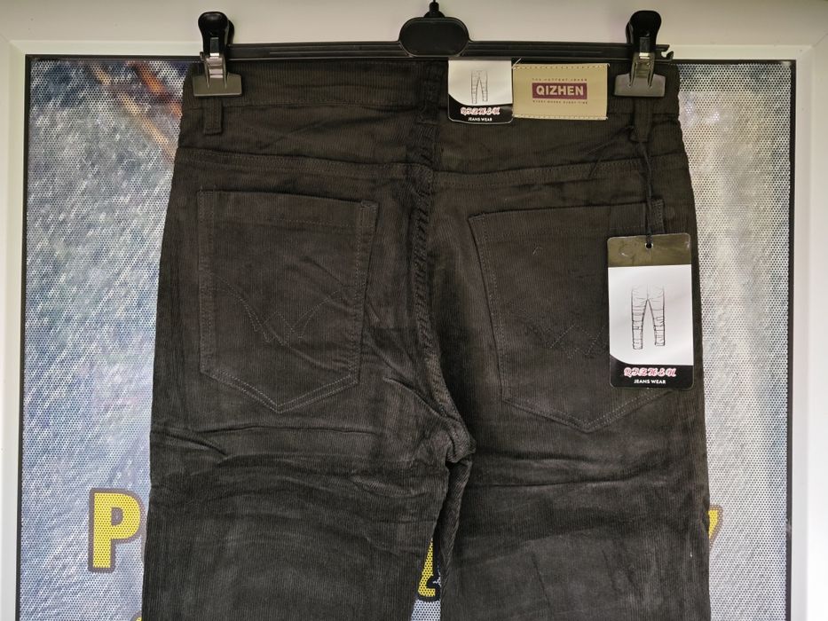 Spodnie męskie sztruksowe nowe