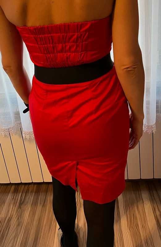 Solar dopasowana sukienka S czerwona
