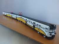 Model kartonowy zabawka pociąg miejski koleje Dolnośląskie długosc mod