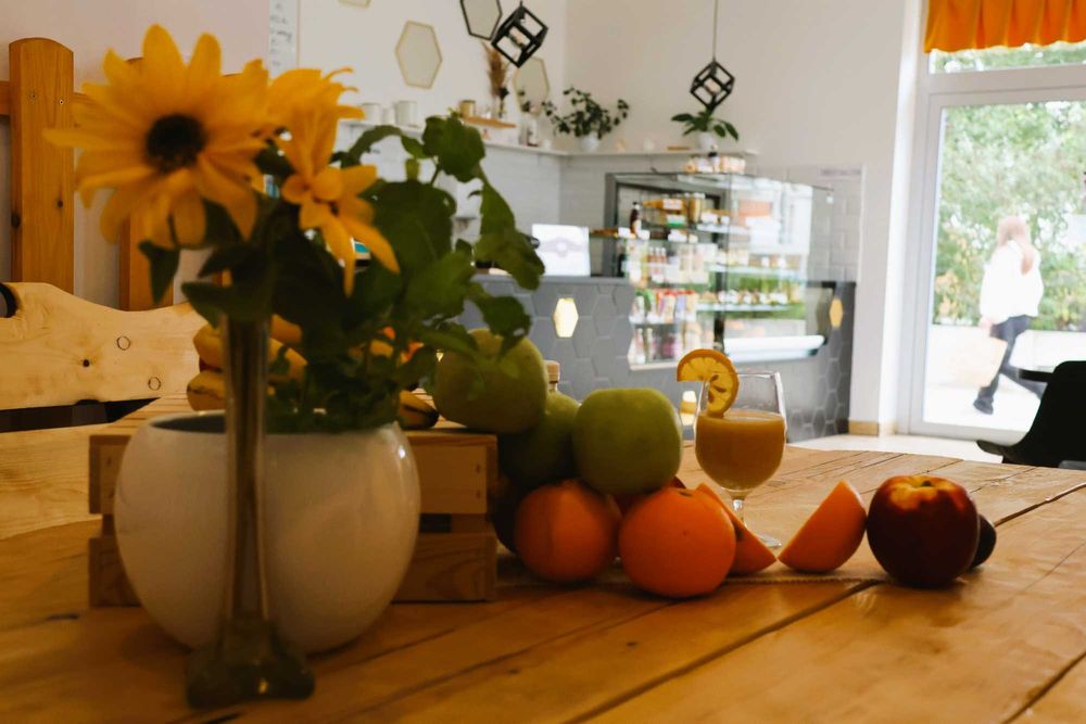 atrakcyjny lokal gastronomiczny z wyposażeniem, kawiarnia