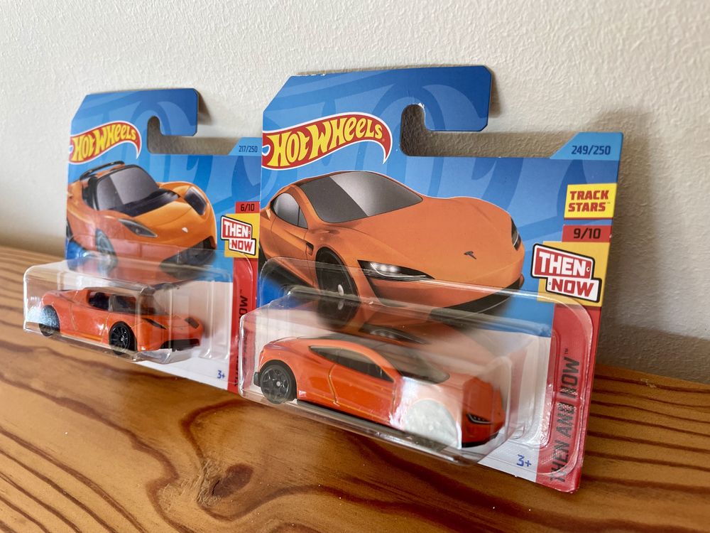 Pack Tesla Roadster - Hot Wheels