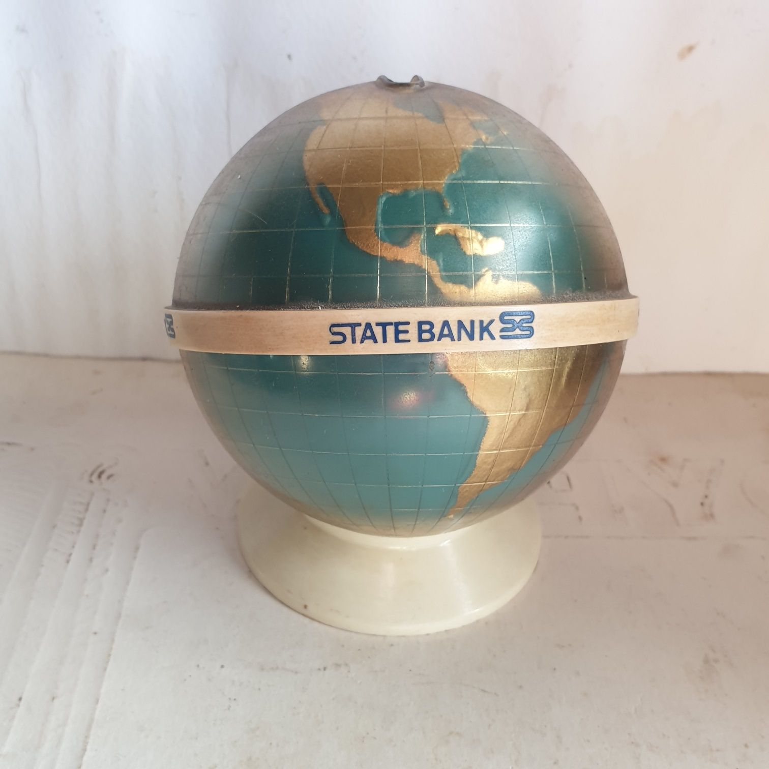 State Bank Victoria, Australian Made in Finland By Tresmer OY 1968's