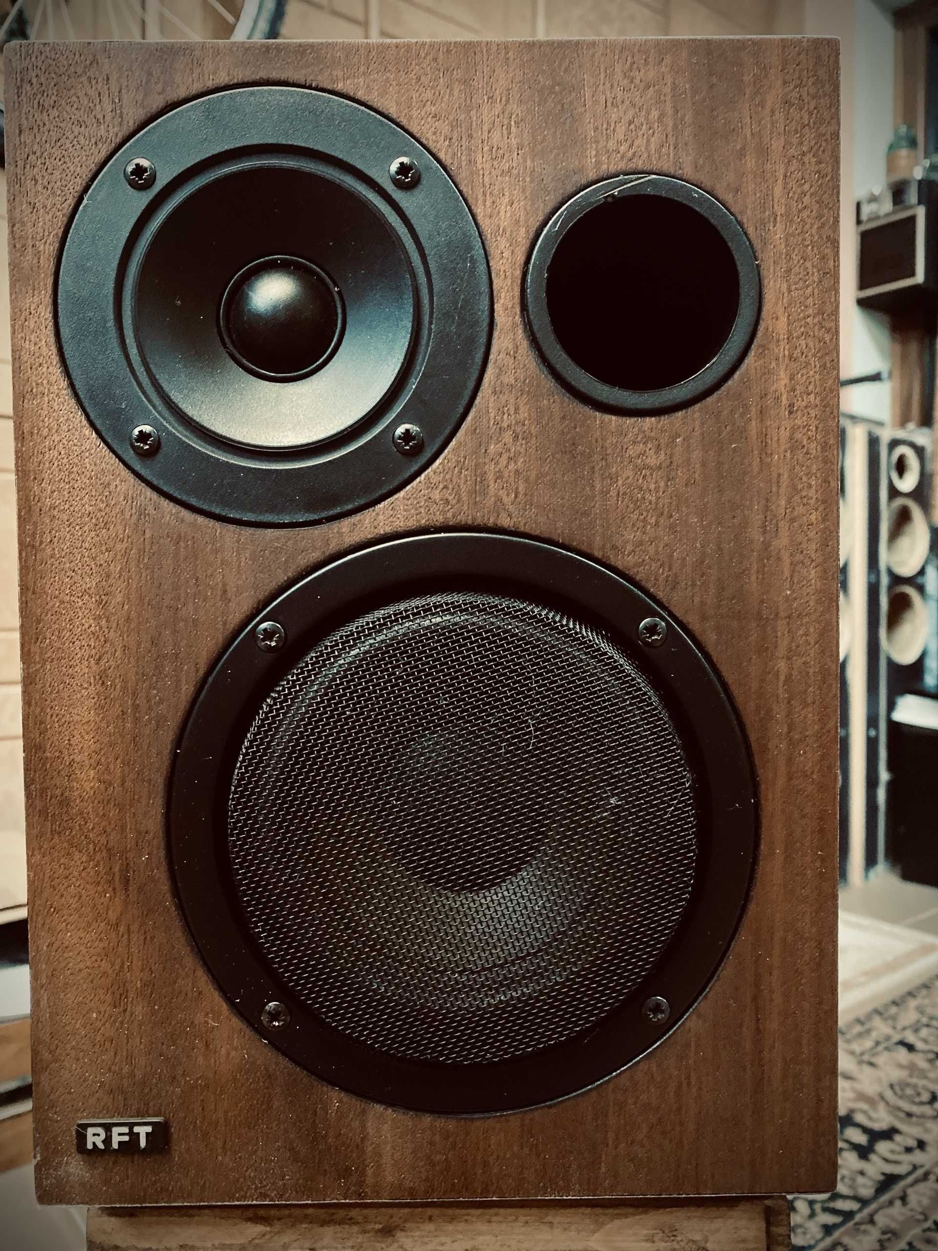 Kolumny RFT BR 25 HI FI-  25 VA.+ podstawy