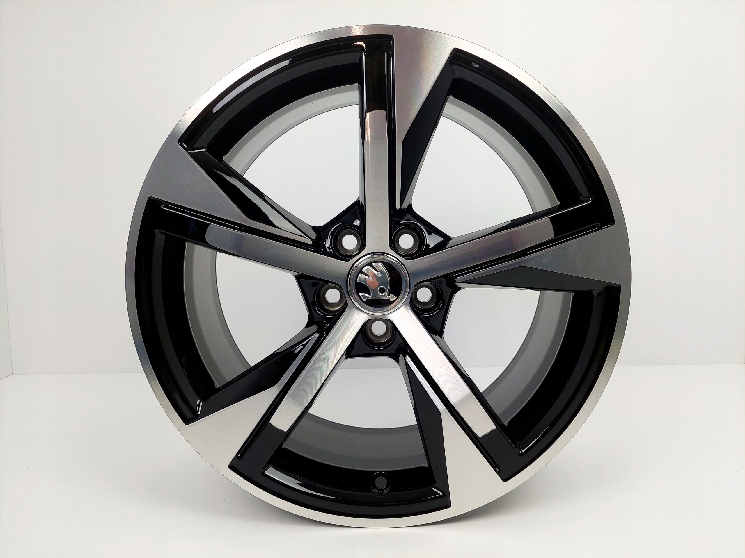 FABRYCZNIE NOWE Felgi Skoda 17" Fabia Octavia Rapid Scala