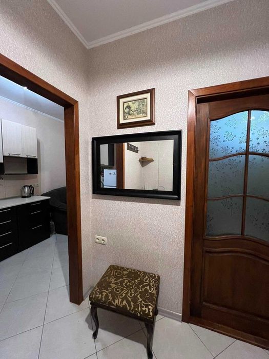 Дешевле нет! Радужный. Высокий первый этаж. Свободна.