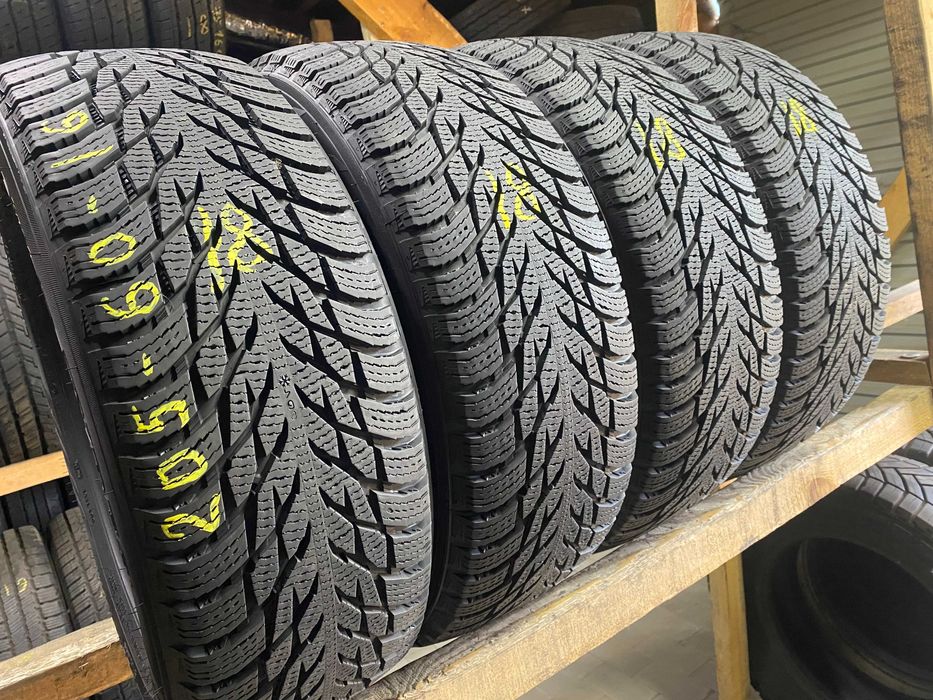 Зимові шини 205/60R16 Nokian Hakkapeliitta R3  8+мм 4шт
