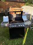 Grill gazowy RÖSLE z pokrowcem